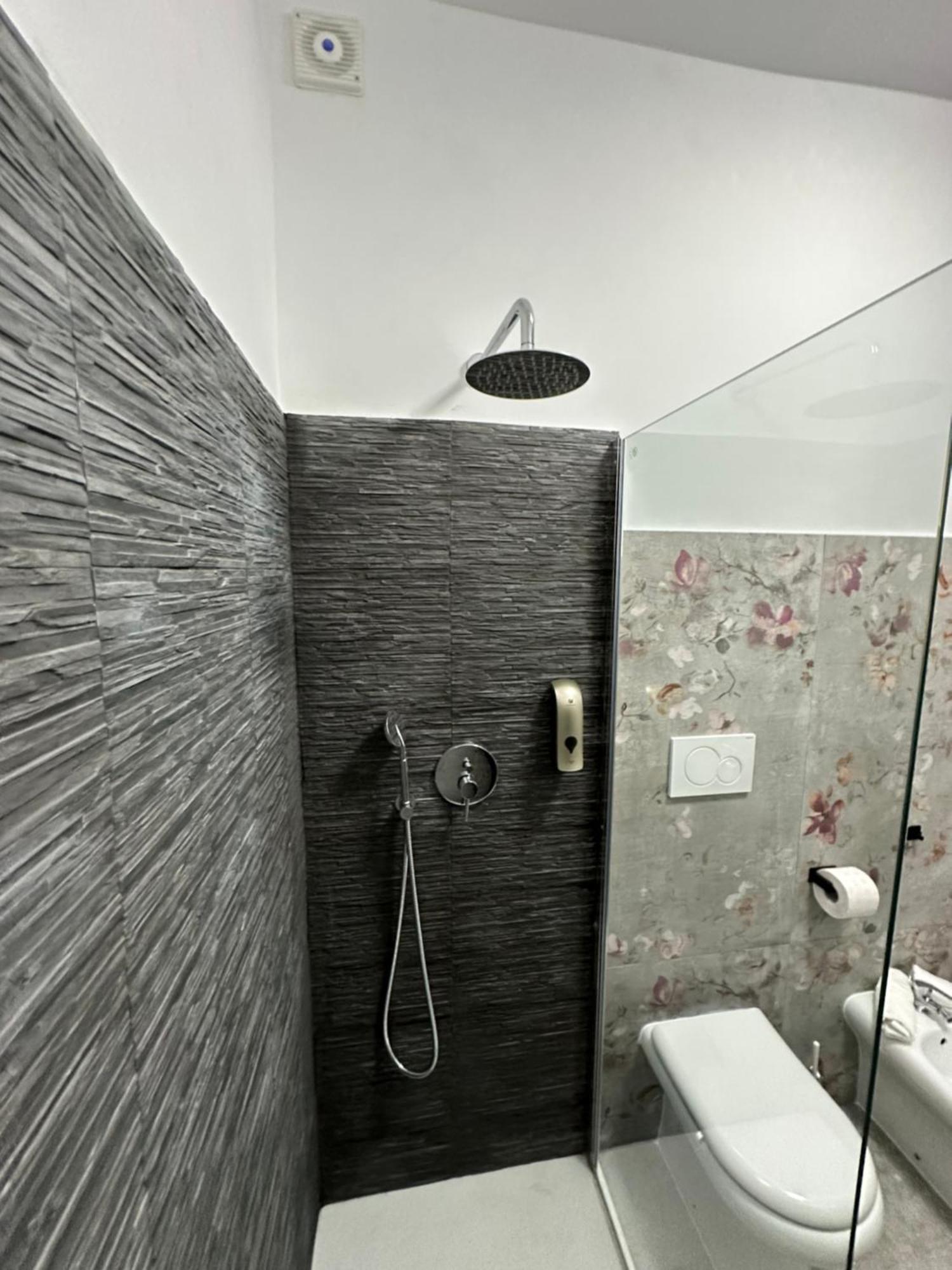 Fcoairporthouse Appartement Fiumicino Buitenkant foto